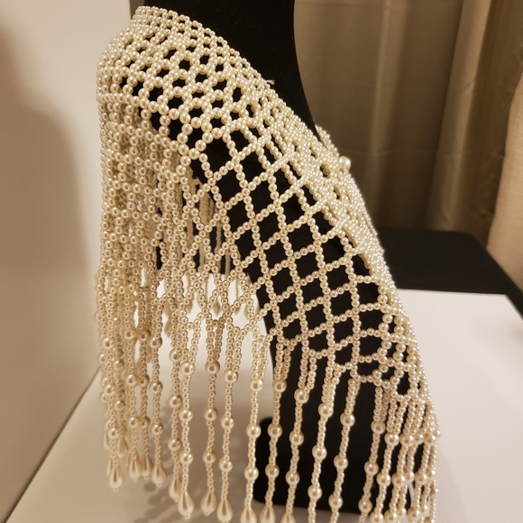 Cape - Picture 6 of 7